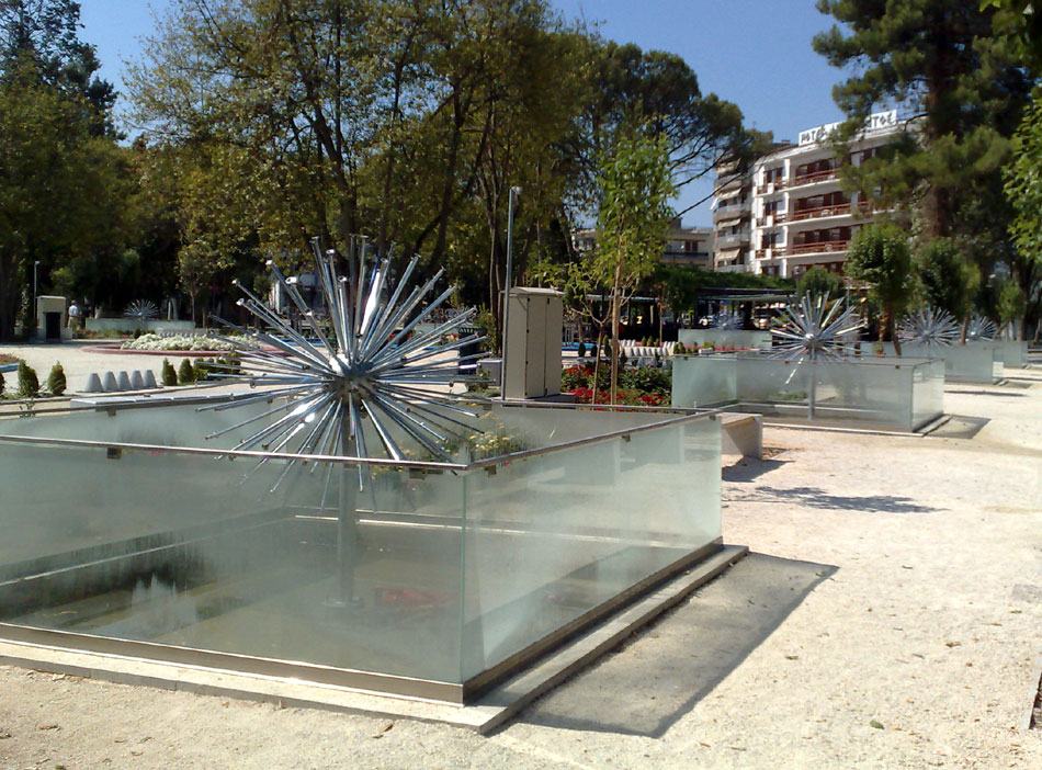 Τα “διαστημικά καταβρεχτήρια” μπήκαν στο κλουβί τους