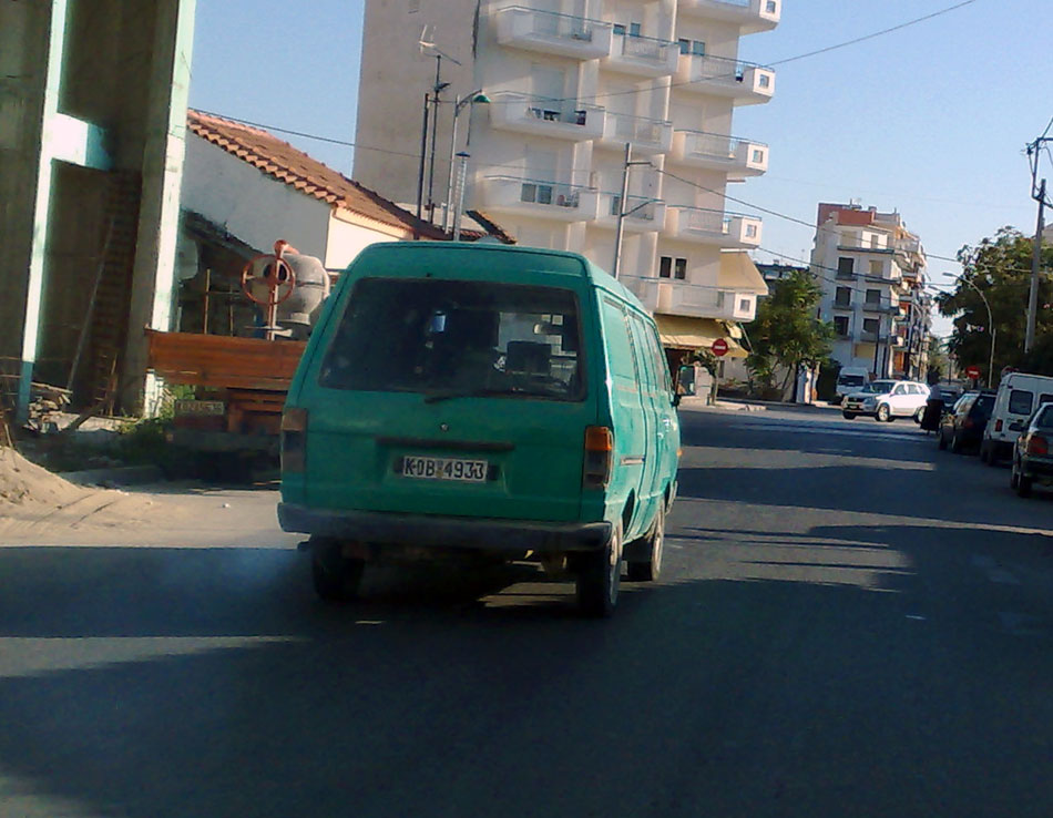 Χάρος με ρόδες σε δρόμο της Κομοτηνής