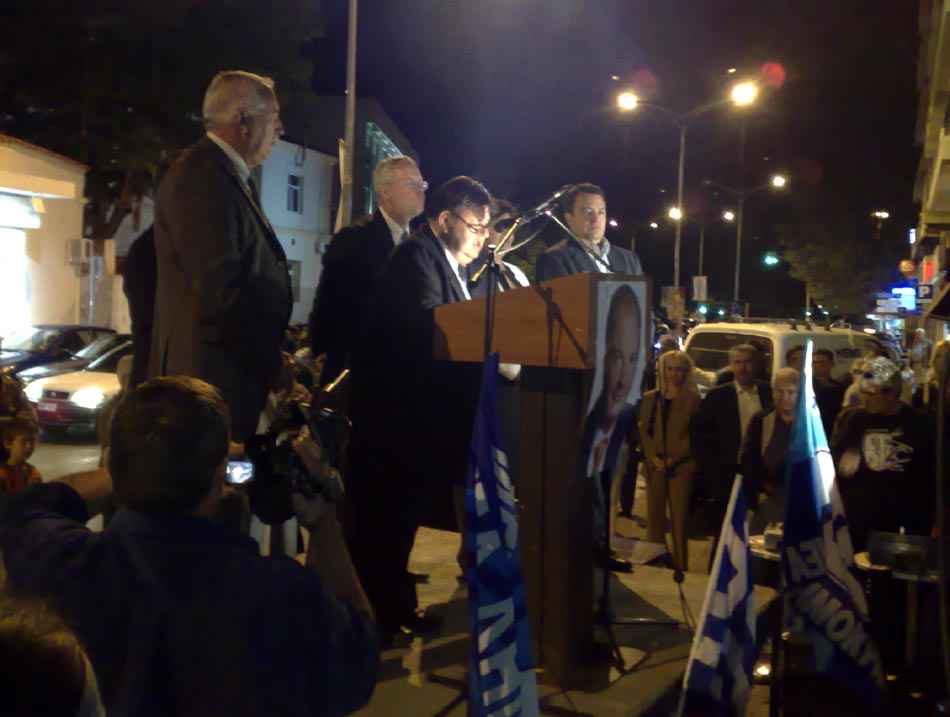Πραγματοποιήθηκαν τα εγκαίνια του εκλογικού κέντρου της Νέας Δημοκρατίας στην κεντρική πλατεία Κομοτηνής