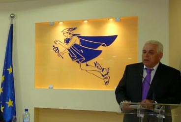“ΟΙ ΜΙΚΡΟΠΩΛΗΤΕΣ ΔΕ ΠΡΟΣΦΕΡΟΥΝ ΤΙΠΟΤΑ” ΕΙΠΕ Ο ΚΩΣΤΑΣ ΛΙΟΥΡΤΑΣ