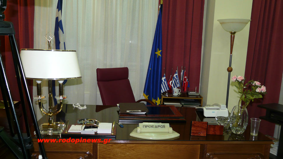 ΟΙ ΣΗΜΑΙΕΣ ΤΟΥ ΚΩΣΤΑ ΛΙΟΥΡΤΑ