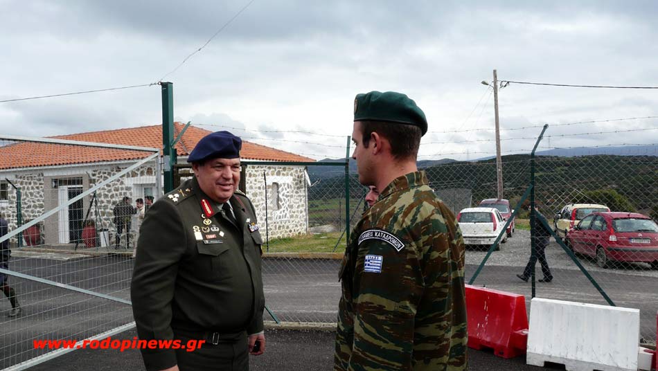 Ο ΠΕΤΑΛΩΤΗΣ ΣΤΗ ΝΕΑ ΣΑΝΤΑ ΓΙΑ ΕΥΧΕΣ