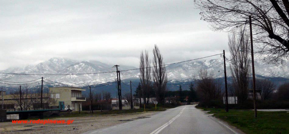 ΕΠΙΑΣΕ ΧΙΟΝΙ ΚΑΙ ΣΤΗΝ ΚΟΜΟΤΗΝΗ