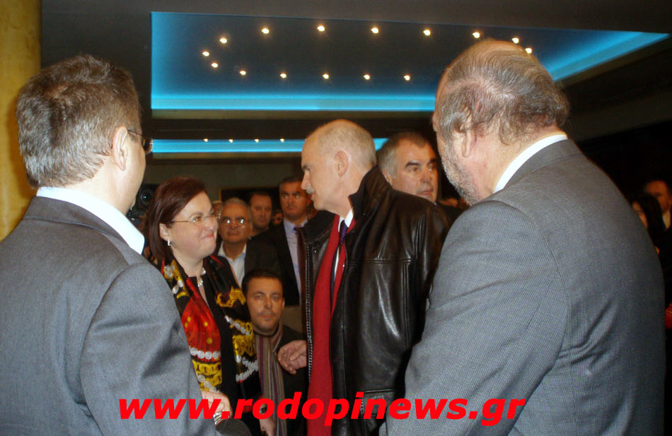 ΓΙΩΡΓΟΣ ΜΑΝΑΝΑΣ ΚΑΙ ΚΩΣΤΑΣ ΣΚΑΝΔΑΛΙΔΗΣ ΕΝΑΝΤΙΟΝ ΓΡΑΒΑΤΑΣ!