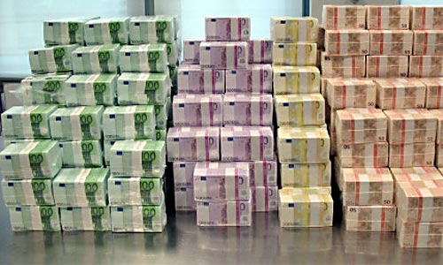 ΠΟΙΟΙ ΚΟΜΟΤΗΝΑΙΟΙ ΒΡΙΣΚΟΝΤΑΙ ΣΤΗ ΛΙΣΤΑ ΜΕ ΤΟΥΣ ΜΕΓΑΛΟΥΣ ΟΦΕΙΛΕΤΕΣ
