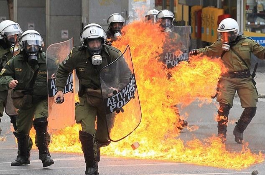 Οι “αγωνιστές με τις μολότωφ” ως μέρος του συστήματος