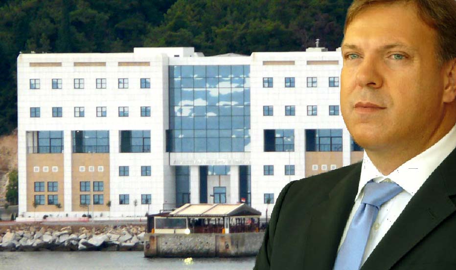 Ο άνθρωπος που έκανε τον Γιώργο Πεταλωτή να τον βλέπει και να αλλάζει πεζοδρόμιο…