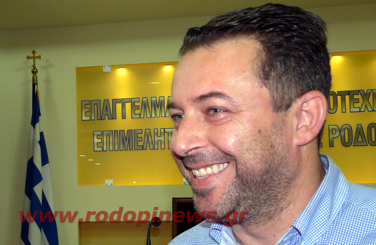 Τα “έχωσε” στους υποκριτές της Αριστεράς και χειροκροτήθηκε θερμά από τους Αστυνομικούς ο Γιώργος Μανανάς