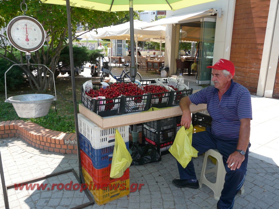 Σπάνια για φέτος τα κεράσια της Κομοτηνής, τα “κόκκινα διαμάντια” της περιοχής λόγω των καιρικών συνθηκών