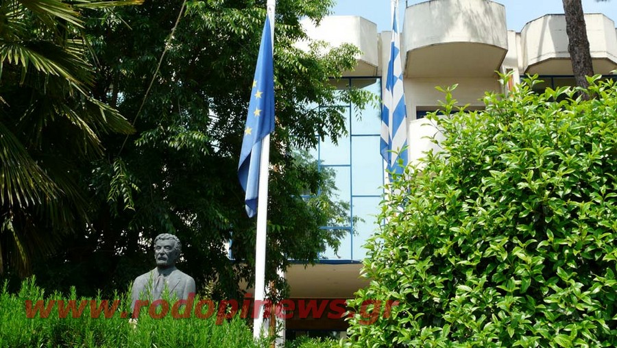 Αθλιότητα: Οταν τα “Ροδοπάκια” ζήλεψαν την δόξα του συκοφαντικού Piazza del popolo
