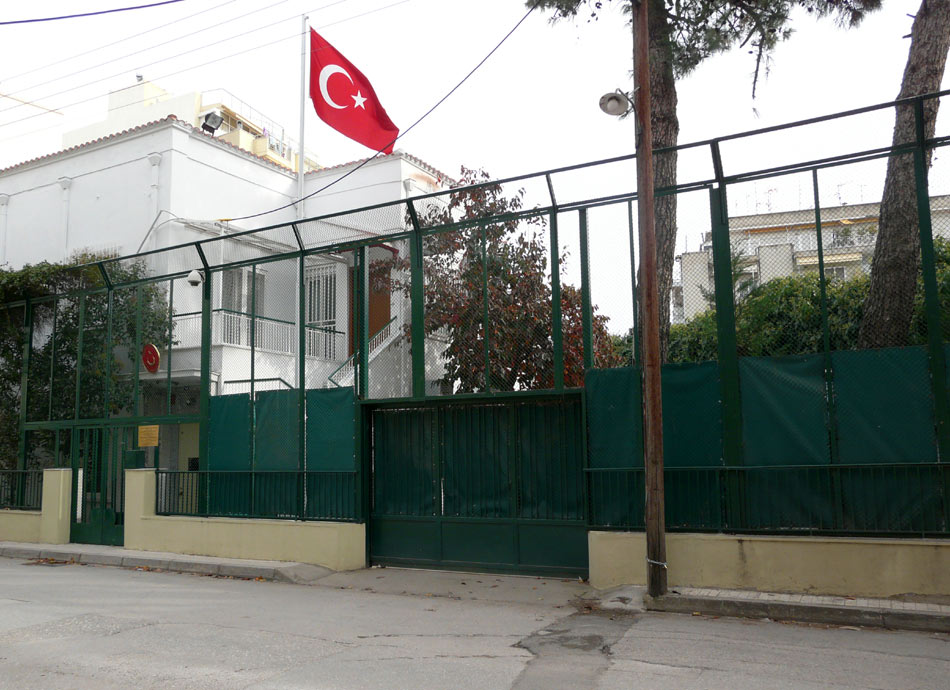H Χρυσή Αυγή και τα τουρκικά βατράχια