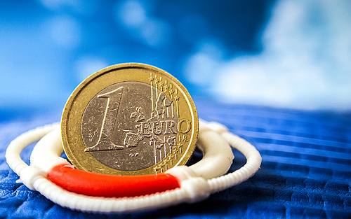Πώς θα προστατεύσετε μισθό ή σύνταξη από κατάσχεση τραπεζικού λογαριασμού