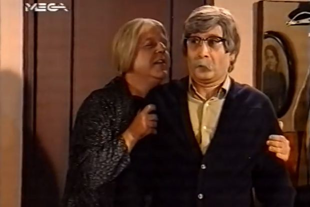 Ανδρέας Πετρουλάκης: Το ροζ τηλέφωνο