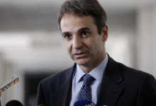 ΚΥΡΙΑΚΟΣ ΜΗΤΣΟΤΑΚΗΣ: Η ΚΥΒΕΡΝΗΣΗ ΤΣΑΚΙΖΕΙ ΤΟΥΣ ΝΕΟΥΣ ΕΠΑΓΓΕΛΜΑΤΙΕΣ