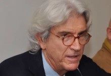 ΣΑΚΗΣ ΜΟΥΜΤΖΗΣ: Η ΠΟΙΝΙΚΟΠΟΙΗΣΗ ΤΟΥ ΣΚΙ