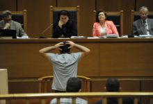 ΑΥΤΟΠΤΗΣ ΜΑΡΤΥΡΑΣ: ΔΥΟ ΑΣΤΥΝΟΜΙΚΟΙ ΕΙΔΑΝ ΤΗΝ ΔΟΛΟΦΟΝΙΑ ΦΥΣΣΑ ΚΑΙ ΔΕΝ ΕΚΑΝΑΝ ΤΙΠΟΤΑ