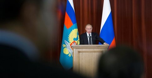 ΚΑΤΑΡΓΕΙ ΤΙΣ ΚΥΡΩΣΕΙΣ ΕΝΑΝΤΙΟΝ ΤΗΣ ΤΟΥΡΚΙΑΣ Ο ΠΟΥΤΙΝ