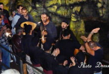 ΠΟΝΤΙΟΙ ΚΑΙ ΚΡΗΤΙΚΟΙ ΤΙΜΗΣΑΝ ΜΕ ΠΥΡΡΙΧΙΟ ΤΗΝ ΓΕΝΝΗΣΗ ΤΟΥ ΔΙΑ ΣΤΟ ΔΙΚΤΑΙΟ ΚΡΗΤΗΣ