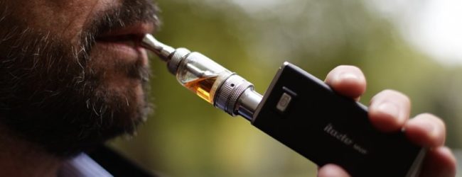 ΚΑΙ ΤΡΙΤΟΣ ΘΑΝΑΤΟΣ ΑΠΟ ΤΗΝ ΝΟΣΟ ΤΟΥ ΗΛΕΚΤΡΟΝΙΚΟΥ ΤΣΙΓΑΡΟΥ ΣΤΙΣ ΗΠΑ