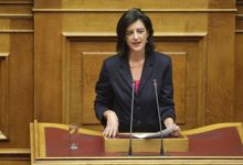 ΦΩΤΕΙΝΗ ΒΑΚΗ: ΑΠΟΣΤΟΛΗ ΤΗΣ ΠΑΙΔΕΙΑΣ Η ΔΙΑΠΛΑΣΗ ΥΠΕΘΥΝΩΝ ΠΟΛΙΤΩΝ, ΟΧΙ ΚΑΛΩΝ ΧΡΙΣΤΙΑΝΩΝ