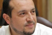 ΝΙΚΟΣ ΠΑΠΠΑΣ: ΕΙΝΑΙ ΚΟΝΤΑ ΟΙ ΜΕΡΕΣ ΠΟΥ ΘΑ ΜΙΛΗΣΟΥΜΕ ΜΕ ΔΙΕΥΘΥΝΣΕΙΣ ΚΑΙ ΟΝΟΜΑΤΑ