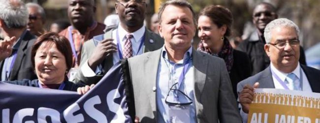 ΔΗΜΗΤΡΗΣ ΧΡΙΣΤΟΠΟΥΛΟΣ: Ο ΑΝΘΙΜΟΣ ΠΟΥ ΠΑΡΕΚΤΡΕΠΕΤΑΙ ΚΑΙ Η ΠΟΛΙΤΕΙΑ ΠΟΥ ΑΔΙΑΦΟΡΕΙ