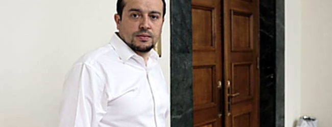 ΝΙΚΟΣ ΠΑΠΠΑΣ: ΕΠΑΝΑΦΕΡΕΙ ΤΗΝ ΤΡΟΠΟΛΟΓΙΑ ΓΙΑ ΤΟ ΚΛΕΙΣΙΜΟ ΜΗ ΑΔΕΙΟΔΟΤΗΜΕΝΩΝ ΚΑΝΑΛΙΩΝ