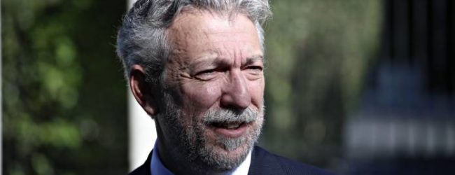 ΣΤΑΥΡΟΣ ΚΟΝΤΟΝΗΣ ΠΡΟΣ ΕΙΣΑΓΓΕΛΕΙΣ: ΚΟΡΥΦΩΝΕΤΑΙ Η ΑΝΤΙΠΑΡΑΘΕΣΗ ΜΕ ΤΗΝ ΔΙΑΠΛΟΚΗ