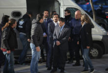Ο ΑΡΕΙΟΣ ΠΑΓΟΣ ΕΙΠΕ “ΟΧΙ” ΣΤΗΝ ΕΚΔΟΣΗ ΤΩΝ 8 ΤΟΥΡΚΩΝ – ΠΑΡΑΜΕΝΟΥΝ ΚΡΑΤΟΥΜΕΝΟΙ