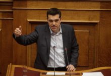 ΙΣΤΟΡΙΚΗ ΟΜΙΛΙΑ ΤΟΥ ΠΡΩΘΥΠΟΥΡΓΟΥ ΣΤΗΝ ΒΟΥΛΗ ΓΙΑ ΤΗΝ ΔΙΑΠΛΟΚΗ ΚΟΜΜΑΤΩΝ, ΜΜΕ ΚΑΙ ΤΡΑΠΕΖΩΝ