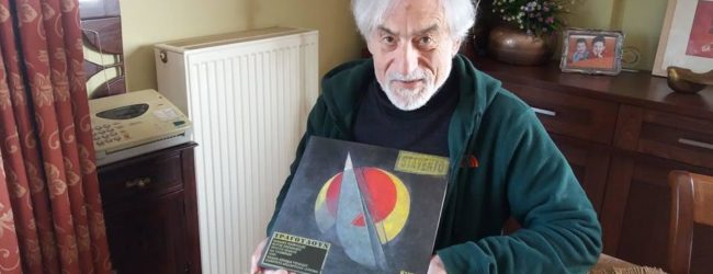 ΕΠΑΝΑΚΥΚΛΟΦΟΡΕΙ ΞΑΝΑ ΤΟ “ΣΤΑΒΕΝΤΟ” ΤΟΥ ΘΑΝΑΣΗ ΓΚΑΪΦΥΛΛΙΑ ΣΕ 200 ΣΥΛΛΕΚΤΙΚΑ ΒΙΝΥΛΙΑ