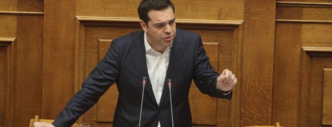 ΑΛΕΞΗΣ ΤΣΙΠΡΑΣ: ΣΤΟ ΣΚΑΜΝΙ Ο ΠΑΠΑΝΤΩΝΙΟΥ – ΣΠΟΝΤΕΣ ΚΑΤΑ ΤΟΥ ΣΗΜΙΤΗ
