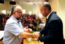 ΚΑΤΑΓΓΕΛΙΑ: Ο ΔΗΜΑΡΧΟΣ ΜΑΡΩΝΕΙΑΣ ΣΑΠΩΝ ΔΕΝ ΔΙΝΕΙ ΖΩΟΤΡΟΦΕΣ ΓΙΑ ΤΑ ΑΔΕΣΠΟΤΑ