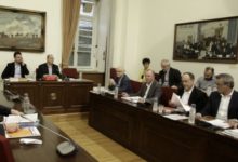 ΑΔΙΑΦΟΡΑ ΤΑ ΕΛΛΗΝΙΚΑ ΜΜΕ ΓΙΑ ΤΑ ΣΚΑΝΔΑΛΑ ΣΤΟΝ ΧΩΡΟ ΤΗΣ ΥΓΕΙΑΣ
