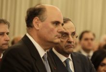 ΦΟΡΤΣΑΚΗΣ (ΕΝΑΝΤΙΟΝ ΚΥΡΙΑΚΟΥ ΚΑΙ ΑΝΤΙΠΡΟΕΔΡΩΝ;): ΑΝΙΣΤΟΡΗΤΟΙ ΟΣΟΙ ΤΑΥΤΙΖΟΥΝ ΝΑΖΙΣΜΟ ΚΑΙ ΚΟΜΜΟΥΝΙΣΜΟ