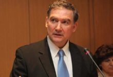 ΤΗΝ ΕΝΟΧΗ ΤΟΥ ΠΡΩΗΝ ΠΡΟΕΔΡΟΥ ΤΗΣ ΕΛ.ΣΤΑΤ. ΑΝΔΡΕΑ ΓΕΩΡΓΙΟΥ ΖΗΤΗΣΕ Ο ΕΙΣΑΓΓΕΛΕΑΣ ΕΔΡΑΣ