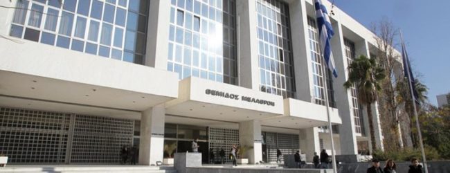 ΑΡΕΙΟΣ ΠΑΓΟΣ: Ο ΕΡΓΟΔΟΤΗΣ ΜΠΟΡΕΙ ΝΑ ΑΛΛΑΖΕΙ ΜΟΝΟΜΕΡΩΣ ΤΙΣ ΣΥΝΘΗΚΕΣ ΕΡΓΑΣΙΑΣ