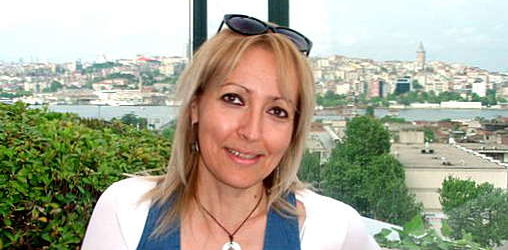 ΜΑΡΙΑ ΔΗΜΟΥ: ΠΡΩΤΗ ΦΟΡΑ ΝΙΩΘΩ ΤΟ ΣΠΙΤΙ ΝΑ ΜΕ ΤΡΑΒΑ ΣΑΝ ΜΑΓΝΗΤΗΣ