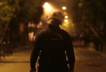 ΟΙ ΑΝΤΙΦΡΟΝΟΥΝΤΕΣ ΔΙΚΑΖΟΝΤΑΙ ΑΜΕΣΩΣ, ΟΙ ΥΠΑΛΛΗΛΟΙ ΤΟΥ ΚΑΘΕΣΤΩΤΟΣ ΟΧΙ