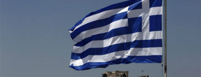 BLOOMBERG: Η ΕΛΛΑΔΑ ΑΠΟ “ΤΡΕΛΟΚΟΜΕΙΟ” ΤΟΥ ΝΟΤΟΥ ΚΕΡΔΙΖΕΙ ΤΟΝ ΣΕΒΑΣΜΟ ΤΗΣ ΕΥΡΩΠΗΣ
