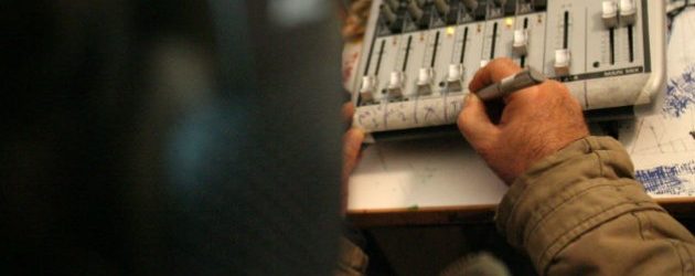 ΞΕΚΙΝΑ Η ΔΙΑΒΟΥΛΕΥΣΗ ΓΙΑ ΤΙΣ ΡΑΔΙΟΦΩΝΙΚΕΣ ΑΔΕΙΕΣ