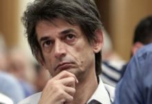 ΝΙΚΟΣ ΚΑΡΑΝΙΚΑΣ: ΤΟ ΠΟΛΙΤΙΚΟ ΣΥΣΤΗΜΑ ΖΟΡΙΖΕΤΑΙ