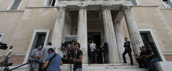 ΣΥΝΕΛΗΦΘΗ ΕΞΑΔΕΛΦΟΣ ΤΟΥ ΚΥΡΙΑΚΟΥ ΜΗΤΣΟΤΑΚΗ ΣΤΗΝ ΒΟΥΛΗ