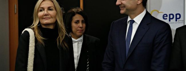 ΥΠΟ ΑΥΣΤΗΡΟ ΠΕΡΙΟΥΣΙΑΚΟ ΕΛΕΓΧΟ Η ΜΑΡΕΒΑ ΜΗΤΣΟΤΑΚΗ