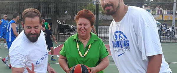 ΔΗΜΗΤΡΑ ΤΣΑΝΑΚΑ ΕΣΥ ΣΟΥΠΕΡΣΤΑΡ