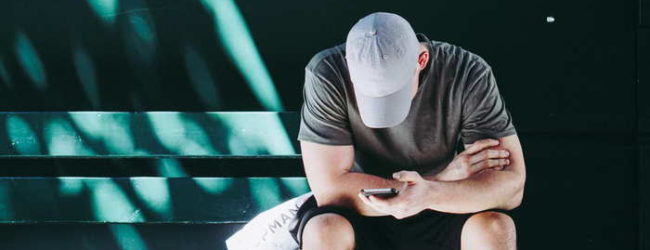 4 ΣΥΜΒΟΥΛΕΣ ΟΤΑΝ Ο ΕΦΗΒΟΣ ΠΑΡΑΚΟΛΟΥΘΕΙ “ΑΚΑΤΑΛΛΗΛΟ” ΠΕΡΙΕΧΟΜΕΝΟ ΣΤΟ ΔΙΑΔΙΚΤΥΟ
