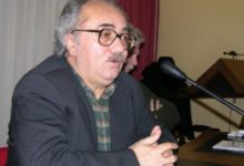ΙΜΠΡΑΜ ΟΝΣΟΥΝΟΓΛΟΥ: ΠΩΣ ΜΑΣ ΠΡΟΕΚΥΨΕ ΤΟ ΔΙΛΗΜΜΑ “ΜΕΙΟΝΟΤΙΚΟ Η ΔΗΜΟΣΙΟ ΣΧΟΛΕΙΟ”;