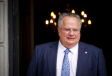 ΕΝΙΣΧΥΟΝΤΑΙ ΤΑ ΣΕΝΑΡΙΑ ΓΙΑ ΑΥΤΟΝΟΜΗ ΚΑΘΟΔΟ ΤΟΥ “ΠΡΑΤΤΩ” ΣΤΗΝ ΠΟΛΙΤΙΚΗ ΣΚΗΝΗ