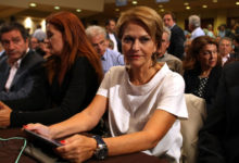 ΜΑΡΙΑ ΡΕΠΟΥΣΗ: ΜΕ ΤΙΣ ΠΑΡΕΛΑΣΕΙΣ ΤΟ ΣΧΟΛΕΙΟ ΔΕΝ ΠΡΟΕΤΟΙΜΑΖΕΙ ΚΡΙΤΙΚΟΥΣ ΠΟΛΙΤΕΣ ΑΛΛΑ ΚΑΛΟΥΣ ΣΤΡΑΤΙΩΤΕΣ