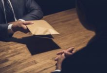 ΟΙ ΚΥΒΕΡΝΗΣΕΙΣ ΠΑΡΑΠΛΑΝΟΥΝ ΤΟΥΣ ΛΑΟΥΣ ΓΙΑ ΤΑ ΕΠΙΠΕΔΑ ΤΗΣ ΔΙΑΦΘΟΡΑΣ